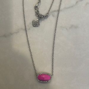 Kendra Scott Elisa Silver Pendant Necklace in Magenta